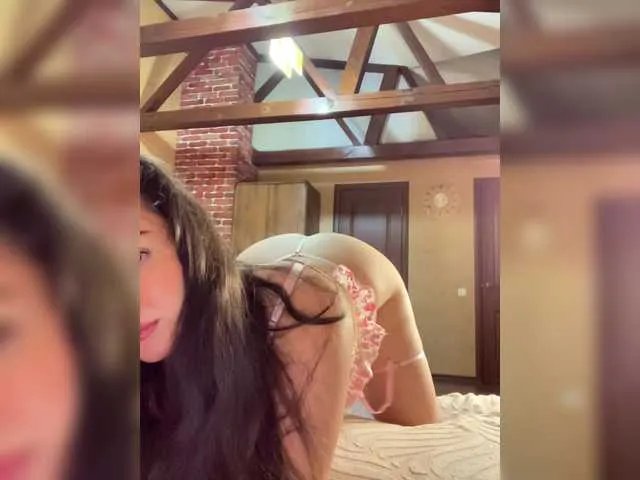 Freechat 3hotandyoung3 on BongaCams