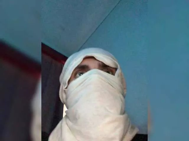 Offline ADEL434 on BongaCams