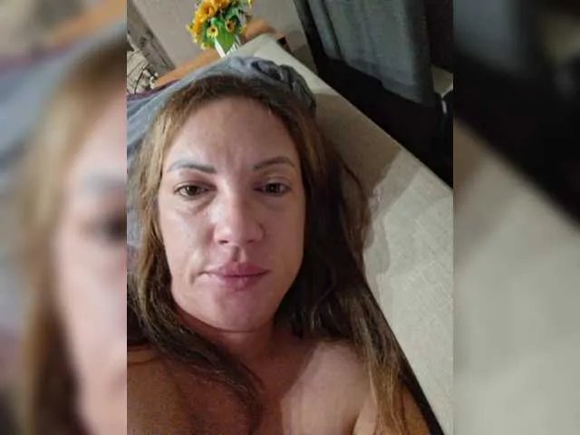 Offline Alena5631 on BongaCams