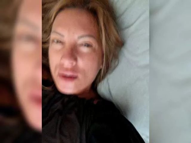 Offline Alena5631 on BongaCams