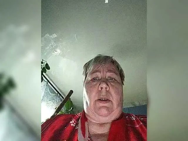 Offline Alena61 on BongaCams