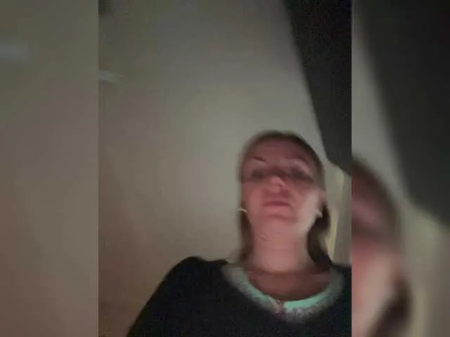 Freechat Alenushka888 on BongaCams