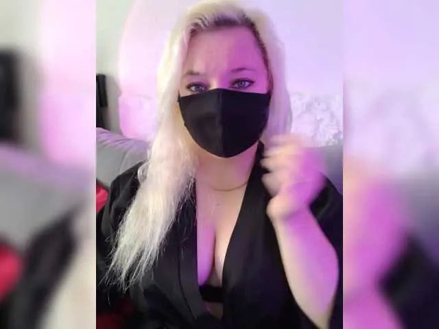 Freechat Alicekitty on BongaCams