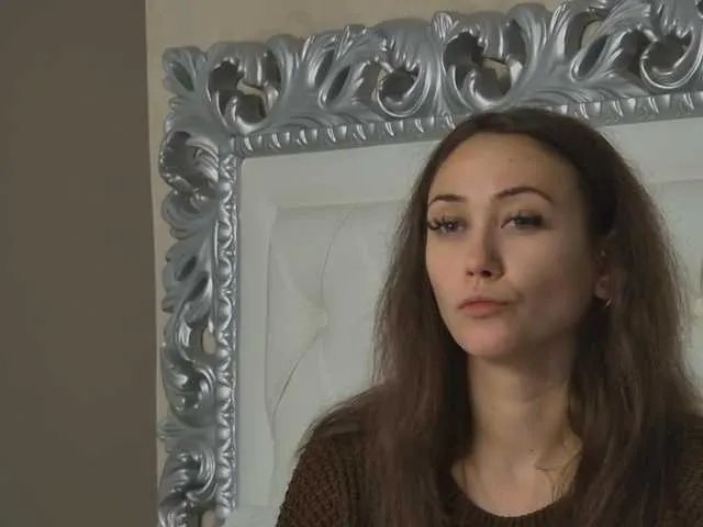 Freechat AliceMunro on BongaCams