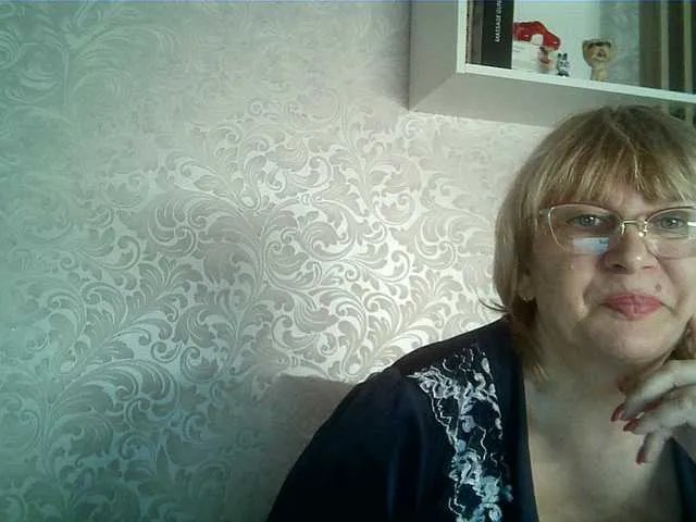 Offline alina-malina6 on BongaCams