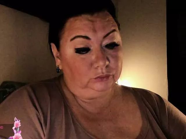 Freechat Alinahott1 on BongaCams