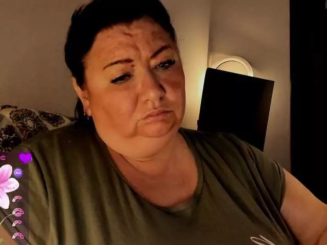 Freechat Alinahott1 on BongaCams