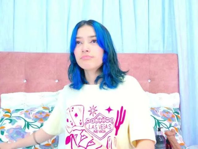 Offline AlliciaKim on BongaCams