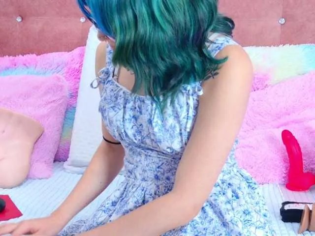 Offline AlliciaKim on BongaCams