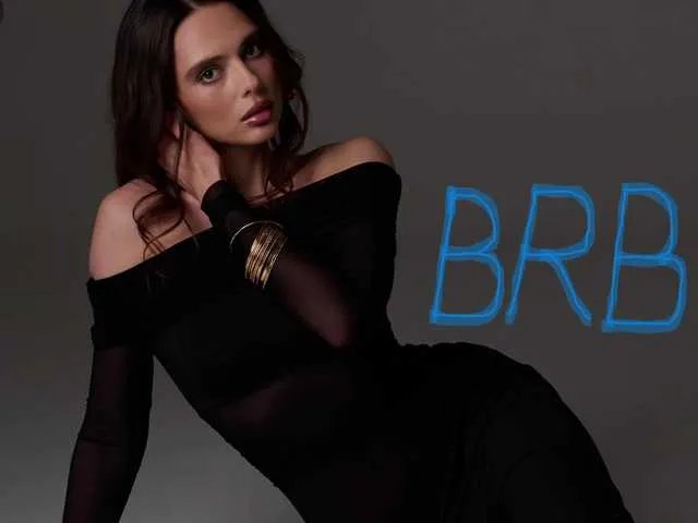 Offline Allla on BongaCams