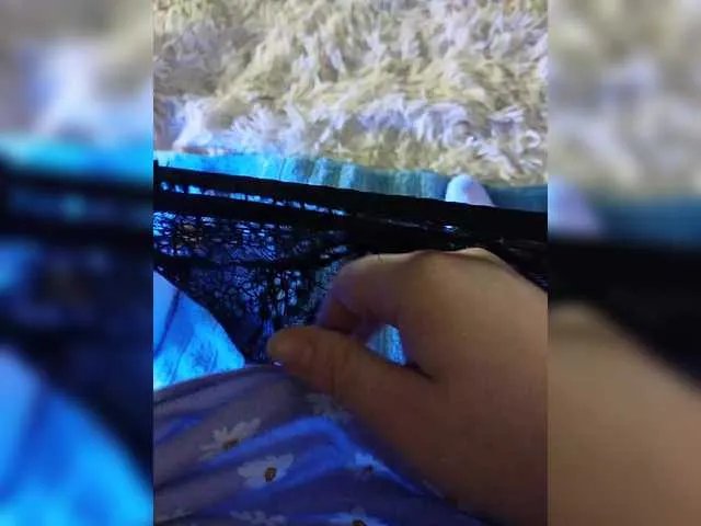 Offline amazingtits-5D on BongaCams