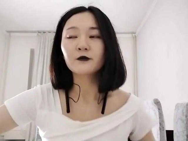 Freechat AraPfieffer on BongaCams