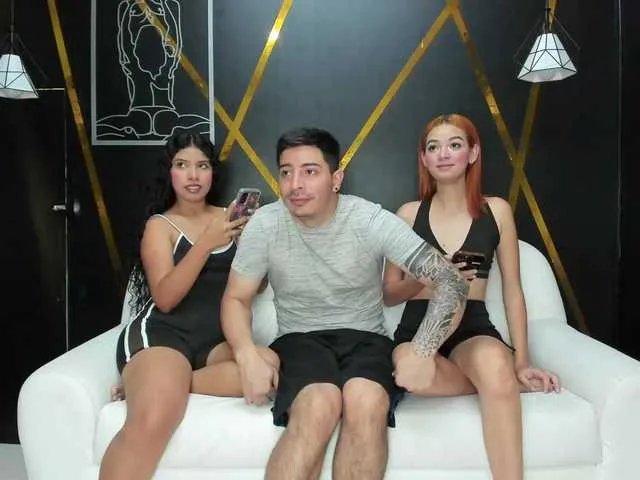 Freechat awesome-party on BongaCams