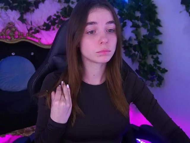 Offline BabeDollie on BongaCams