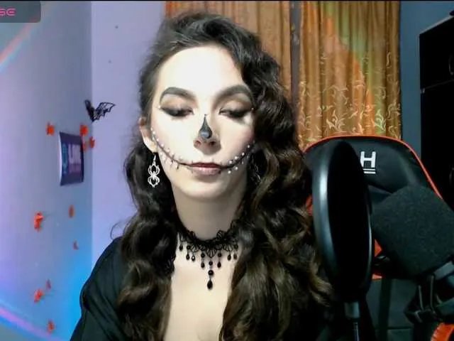 Offline bellaqueen0701 on BongaCams