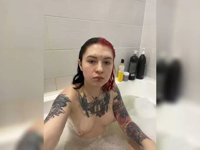 Offline bljouu on BongaCams