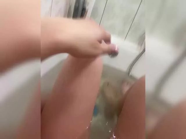 Offline Bluntsmoker on BongaCams