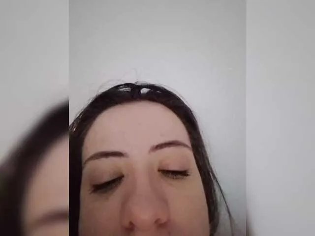 Offline Bogina2 on BongaCams