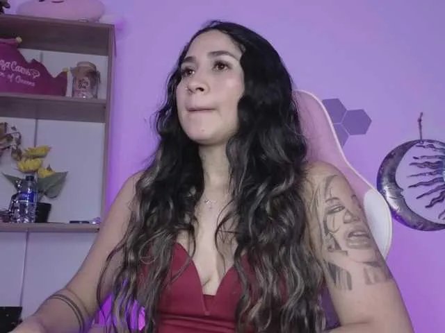 Freechat britt-grey on BongaCams