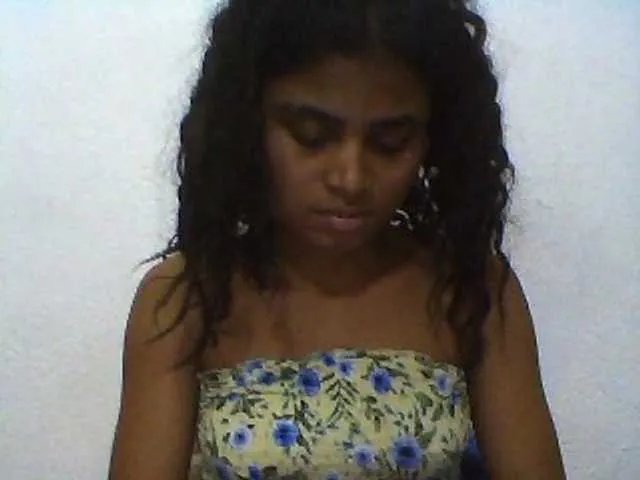 Freechat Carennehot2 on BongaCams