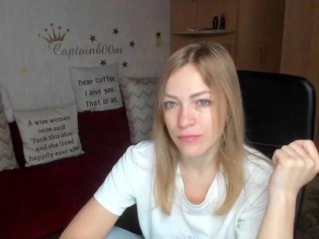 Offline CherishSia on BongaCams