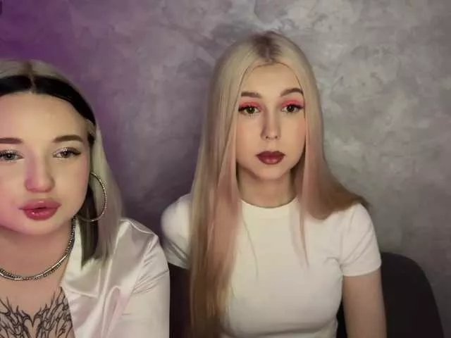 Offline CherriBlossoms on BongaCams