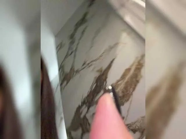 chicanogirl on BongaCams 