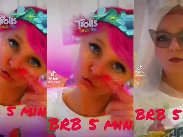 Offline ChristieRoses on BongaCams