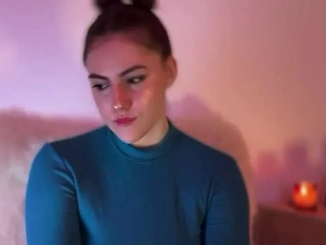 Offline claireheart on BongaCams