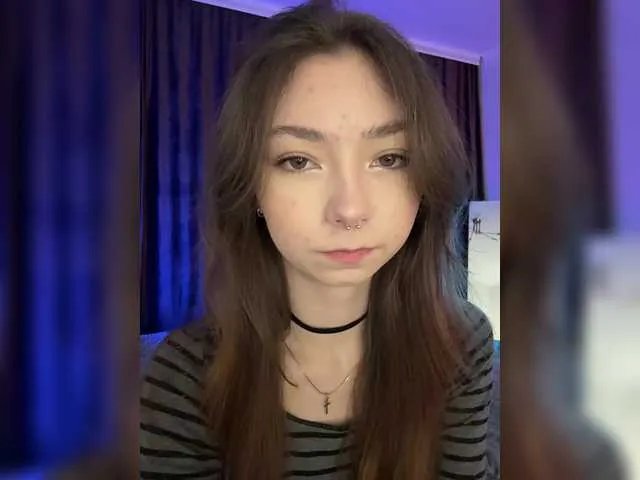 Offline CrazyAleona on BongaCams
