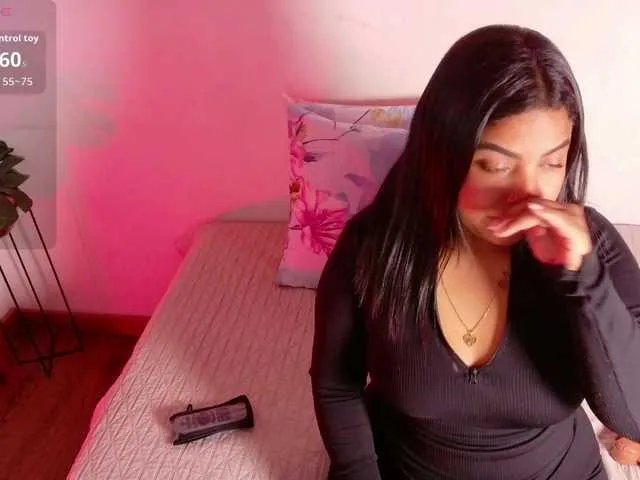 Offline curvybrunnett on BongaCams