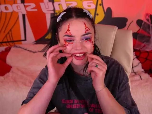 Offline DaenerysDaen on BongaCams