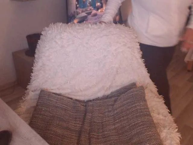 Offline DivineBlond on BongaCams