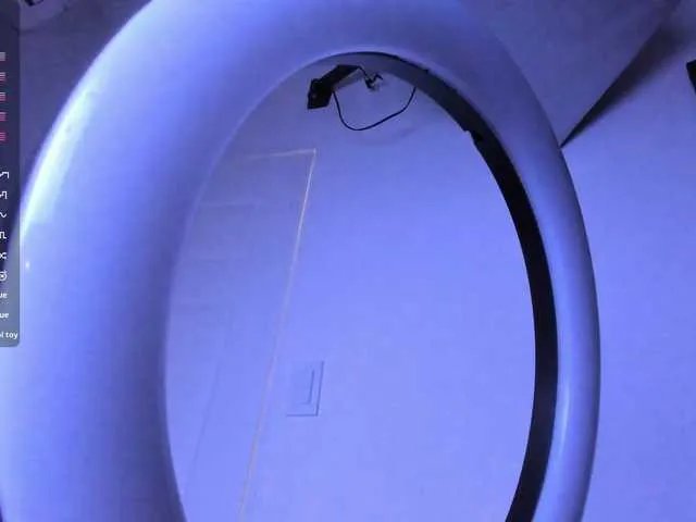 Freechat DollyConnor on BongaCams