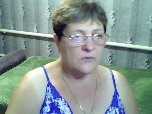 Offline ElzaJewel on BongaCams