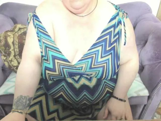 Freechat fashiona on BongaCams