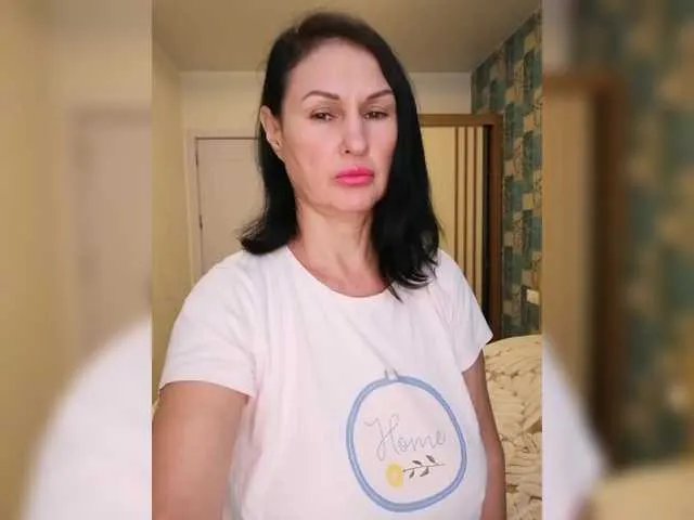 Offline Find-me2 on BongaCams