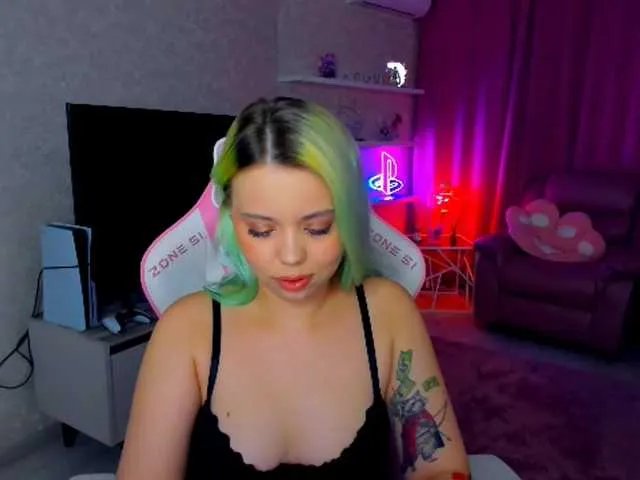 Offline FunnyVibe on BongaCams