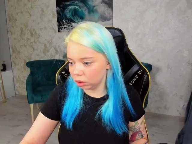 Offline FunnyVibe on BongaCams