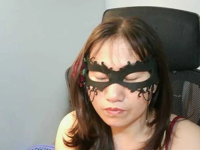 Offline girl30slutty on BongaCams