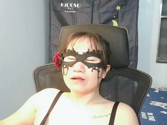 Offline girl30slutty on BongaCams