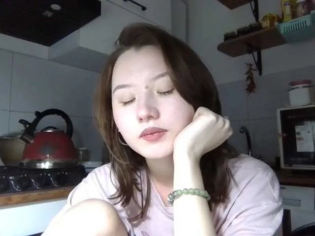 Offline GlennisSarvis on BongaCams