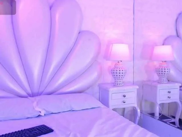 Offline HatsaJones on BongaCams