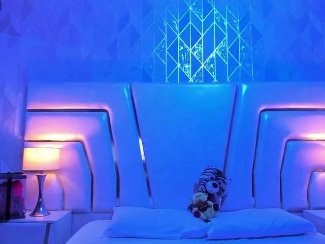 Offline HatsaJones on BongaCams