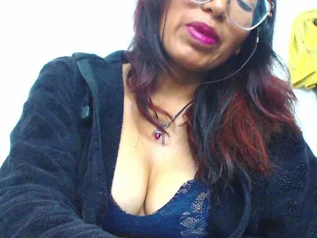 HOTTTSKIN on BongaCams 