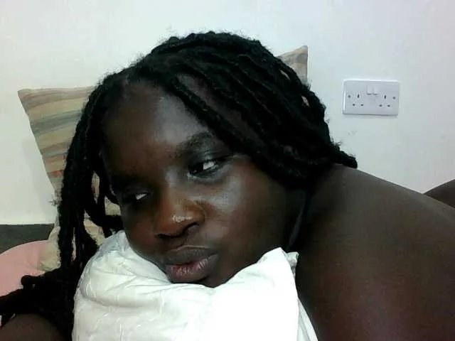 Offline Hotybobbies on BongaCams