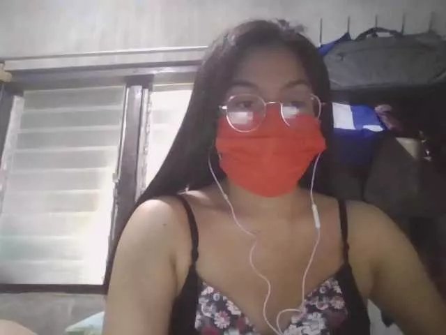 Offline Introvertshytype2011 on BongaCams