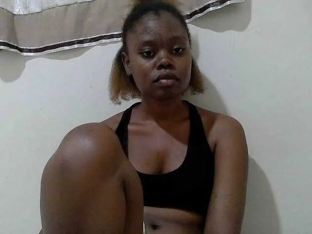 Offline Janiesexy on BongaCams