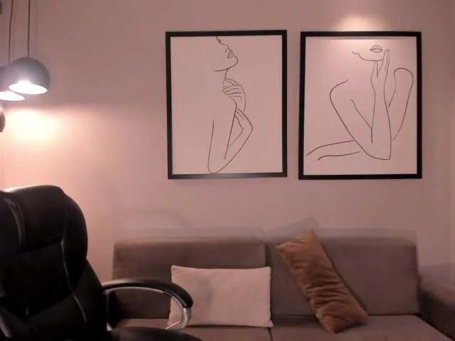 Offline JuanitaClay on BongaCams