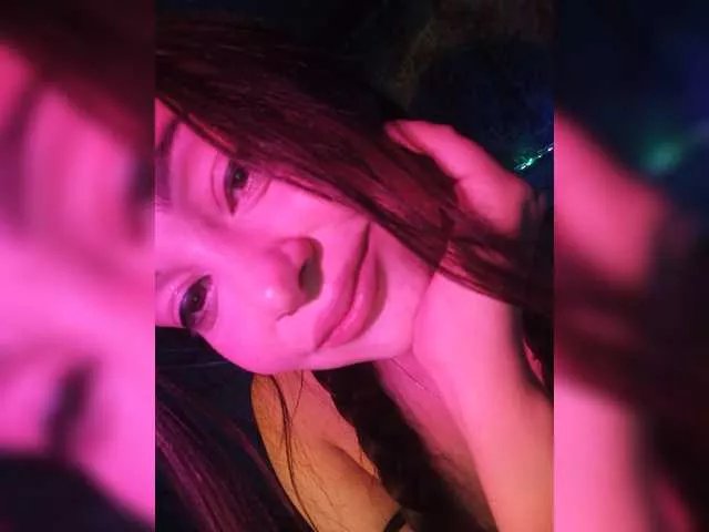 Offline judy-01 on BongaCams